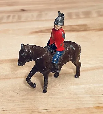 Vintage Painted Lead Metal MOUNTED GUARD Or SOLDIER FIGURE ON HORSE - Model • £4.99