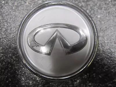 1997-2004 Infiniti I30 G35 Q45 OEM Center Cap  40342-6P010 73645 73652 - One/1 • $15