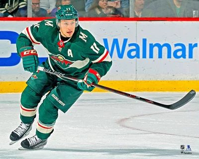 $24.99 • Buy Zach Parise Minnesota Wild Unsigned Jersey Skating 16x20 Photo