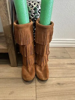 Minnetonka Moccasin 3 Layer Fringe Leather Boots Sz 8  #1632 Good Condition • $22