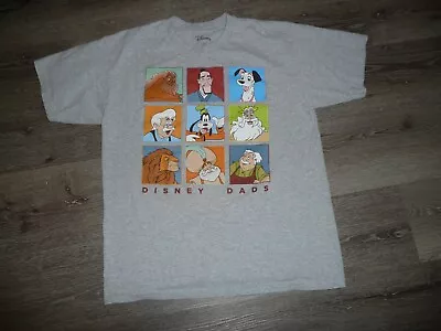 Disney Dads T Shirt Mens L Gray Lion King Aladdin Short Sleeve Cotton Geppetto • $18.88