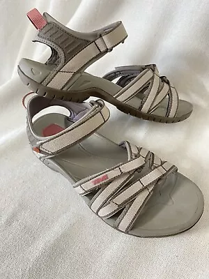 Women’s Teva Hiking Sandals Size 8 Tan Gray Shock Pad Excellent Condition Straps • $28.95