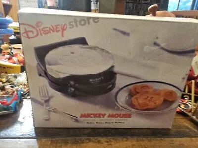 VillaWare Mickey's Waffler Mickey Mouse Single Waffle Maker  Disney Store  • $65.99