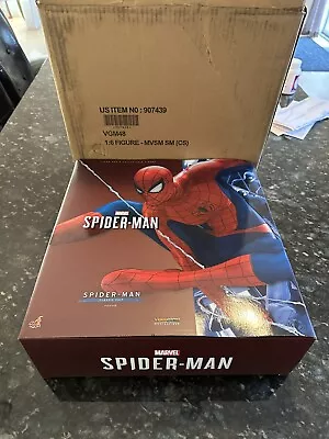 Spiderman Classic Suit Figure  Hot Toys 1/6 • $300