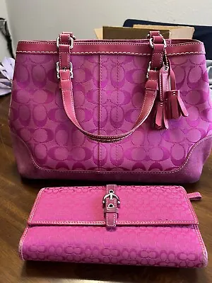 £99.34 • Buy Coach Vintage Signature Purse With Matching Wallet - Punch Pink