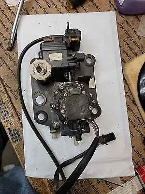 Johnson 150 175 HP FUEL PUMP 435555 BRACKET 335240  Vapor 433352 Vro 4 Wire E1 • $45