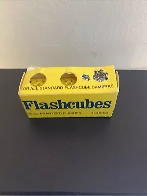 Vintage 3 Pack Flash Cubes General Electric  • $13.49