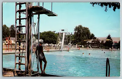 Muncie Indiana - Tuhey Park Swimming Pool - Vintage Postcard - Unposted • $4.58