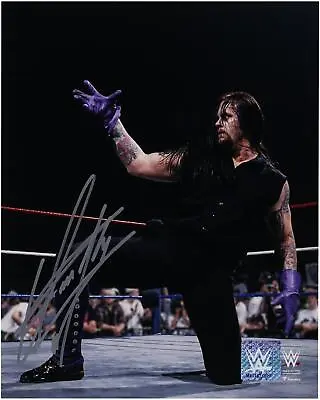 The Undertaker WWE Autographed 8  X 10  In Ring Kneeling Photograph • £289.53