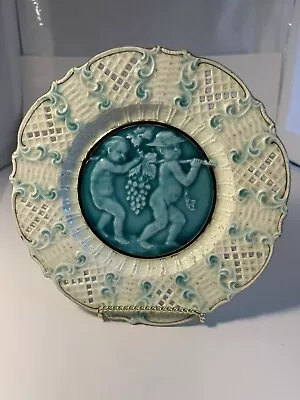 ANTIQUE GERMAN MAJOLICA POTTERY PIERCED TEAL CREAM CHERUB PLATE Cherubs Grapes • $50