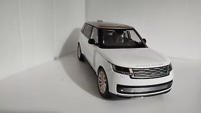 1:18 Land Rover Range Rover SV 2023 • $70