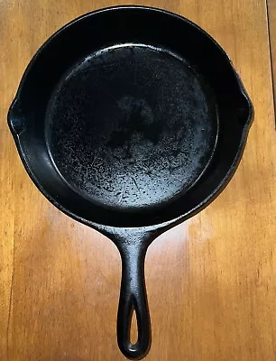 Vintage Unbranded Cast Iron 9  Skillet Marked 9 Double Pour Heat Ring • $22