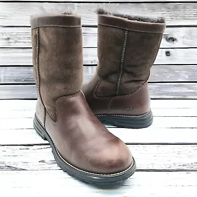 UGG Womens 7 Brooks Leather Sheepskin Mid Calf Boots Brown 5381 Western Pull On • $29