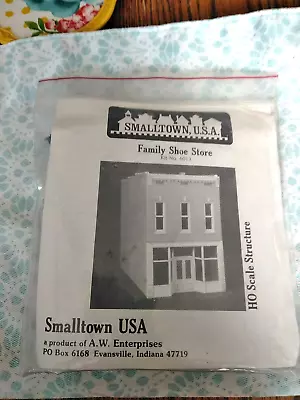 Vintage Smalltown USA - HO Scale Model Kits - You Choose! *6 Different Sets* • $19.99