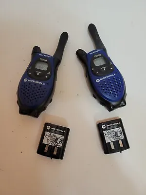 Motorola Talkabout T5500 Walkie Talkies 22 Channels Two Way Radio Pair • $21.97