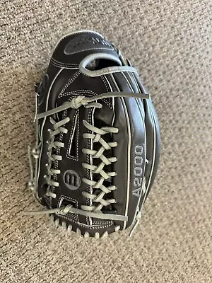 A2000 Custom A12 12” Blacked Out Pitchers Glove • $220