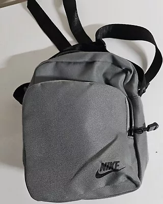 Nike Crossbody Bag Light Gray • $19.99