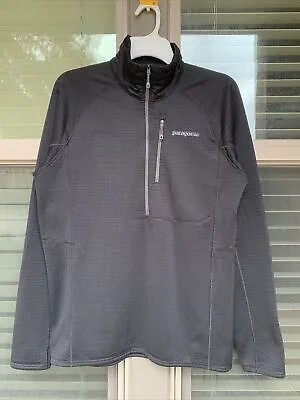 Patagonia Men's R1 Pullover MEDIUM Black 1/2 Zip Tech Fleece Slim 40109 • $64