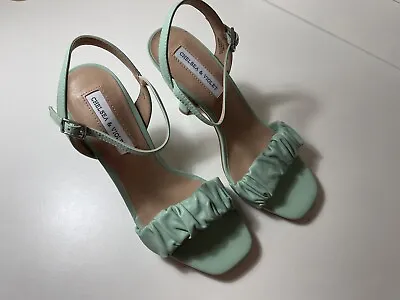 Womens Chelsea And Violet Shoes Size 7 M CV-Lindin Jade • £18.99