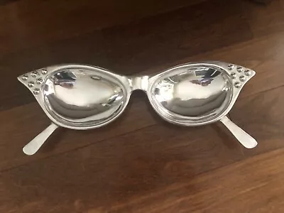 New 20” Mariposa Aluminum Sunglasses Tray • $75