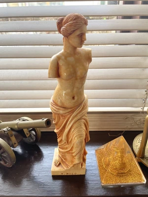 £12.50 • Buy Venus De Milo Statue Figure  By A Giannetti