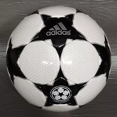 Finale UEFA Champions League 2002 Official Match Ball Soccer Ball Size - 5 • £37.79