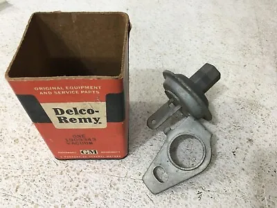 NOS 1939-51 Chevy Passenger/ 1939-54 Truck Delco Vacuum Advance D-1333 1909343 • $60