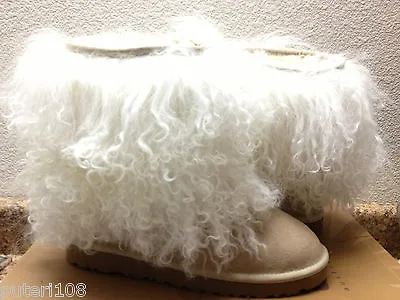 Ugg Classic Short Sheepskin Cuff Sand / Natural Us 8 / Eu 39 / Uk 6.5  • $319