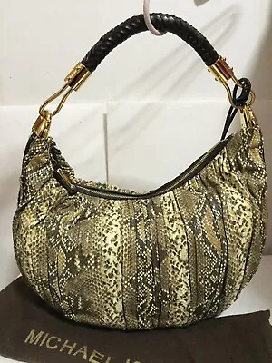 NWT MICHAEL KORS Skorpios Crescent Pleated Leather Hobo Bag Desert • $468