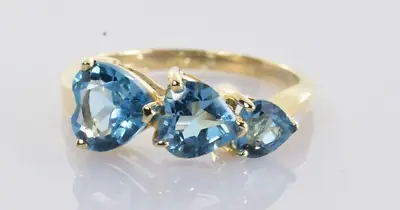 Graduated Topaz Hearts Ring In 10k Yellow Gold 1.69 Carats Size 6 • $229.49