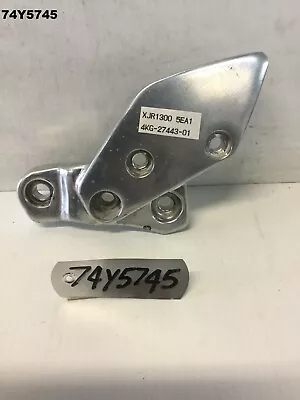 $35.26 • Buy Yamaha Xjr 1200 Xjr 1300 1999 Rh Foot Peg Riders Bracket Oem Lot74 74y5745