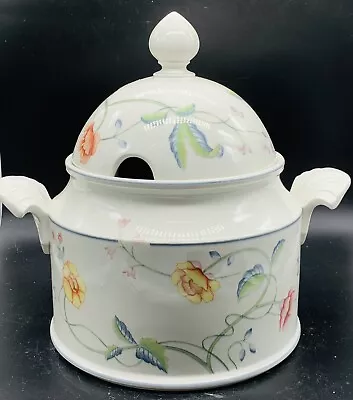 10” Tall Villeroy & Boch ALBERTINA Soup Tureen Excellent Condition Tableware • $75