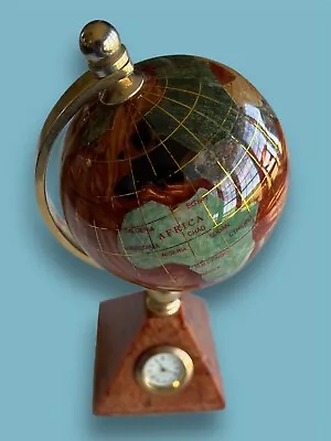 7 1/2” Tall Table Top Amberlite Pearl Swirl Ocean Gemstone Globe Brass Clock • $45