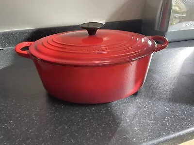 Le Creuset Oval Casserole Pan 28cmx22cm Diameter Cerise • £30