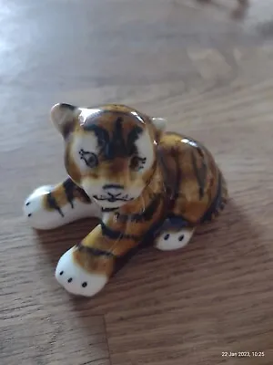 Gzhel Adorable Tiger Cub Russian Figurine Handmade Collectable • £4.49