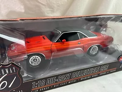 1/18 Diecast HIGHWAY 61 1971 Dodge Challenger R/T HEMI L.E. 1 OF 402 ORANGE • $107.50