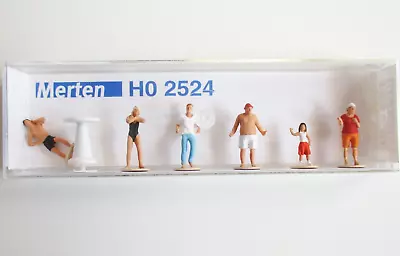 HO Merten Figures 2524 Beach Bathers  Tourists And Swimmers At The Snack Bar • $12.95