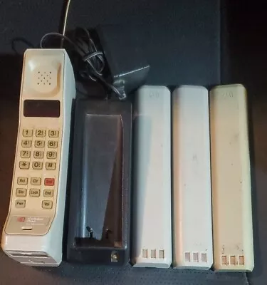 Vintage Motorola Brick Cellular Phone - See Pictures • $700