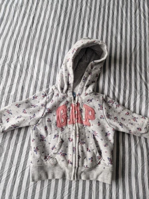 Baby Girl GAP Flowery Hoody 3-6 Months • £2.50