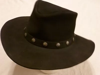 The Minnetonka Concho Hat Black Leather Small • $17.50