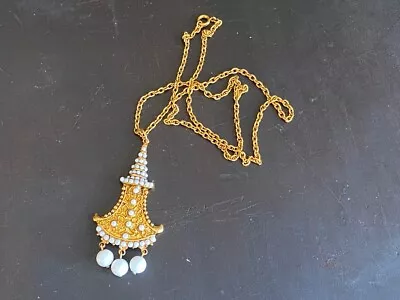 VINTAGE Gold Tone And White Bead Mughal Style Pendant Dangle Necklace 1970s VTG • $65