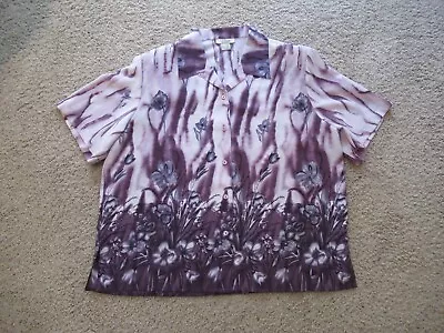 Voir Collection Womens Size 18W Purple & Lavender Floral SS Button-Up Top • $9.95