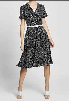 $60 • Buy Review Dress Size 14