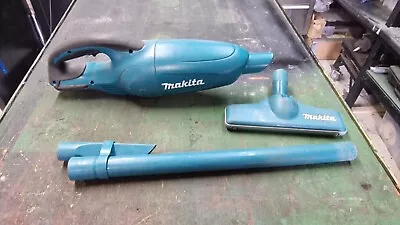 Makita Cordless Vacuum 18v DCL180 With Attachments • £27.50