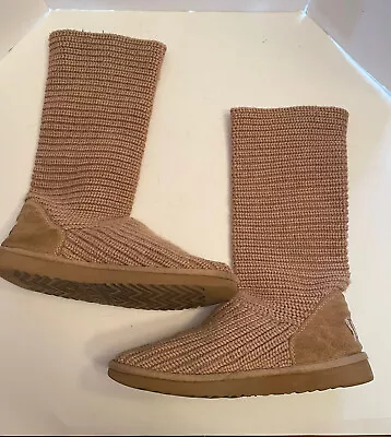 UGG Classic Cardy Tall Knit Crochet Boots Tan Size 8 5817 Sheepskin Footbed • $20