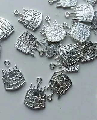 Pack Of 10 Silver Tone HAPPY BIRTHDAY Cake With Candles Charms 22mm X 15mm • £2.70
