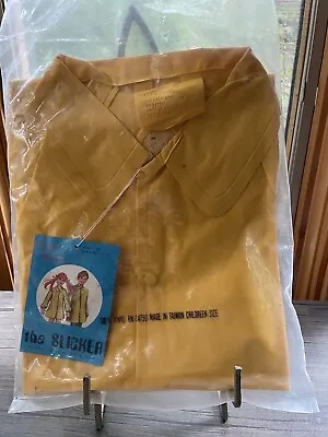 Vintage Vinyl Aqua Queen Taiwan Yellow Slicker Rain Coat Jacket Child New • $47.56