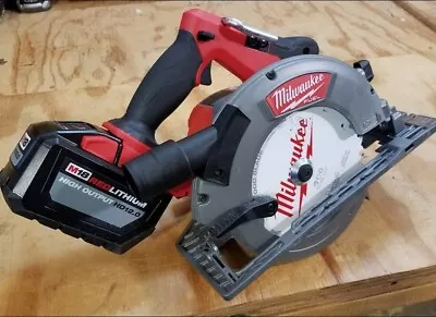 Milwaukee M18 Brushless 7-1/4  Circular Saw - Gray/Red • $140.50