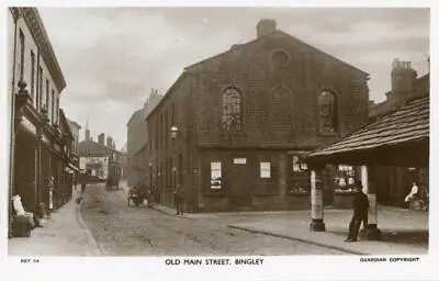 Real Photo Postcard Of Old Main Street Bingley (near Keighley) West Yorkshire • £6.50