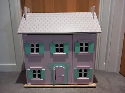 Le Toy Van Appleby House Dolls House • £80